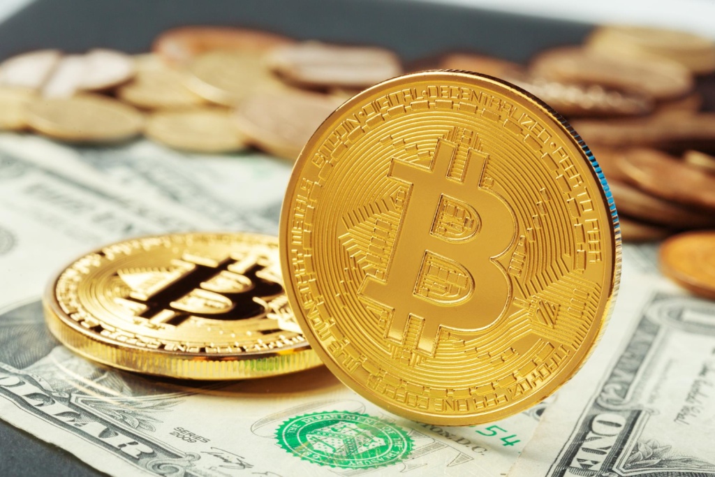 Курс биткоина снижался до 60 тысяч долларов
