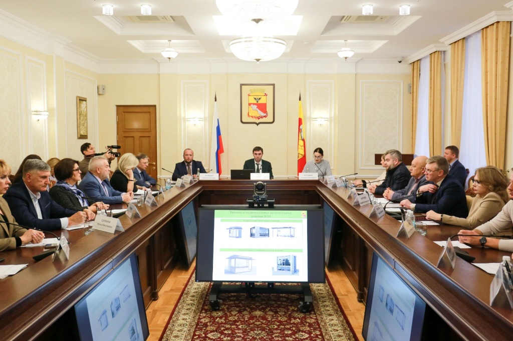 Сергей Петрин вручил благодарственные письма победителям Национальной премии «Бизнес-успех»