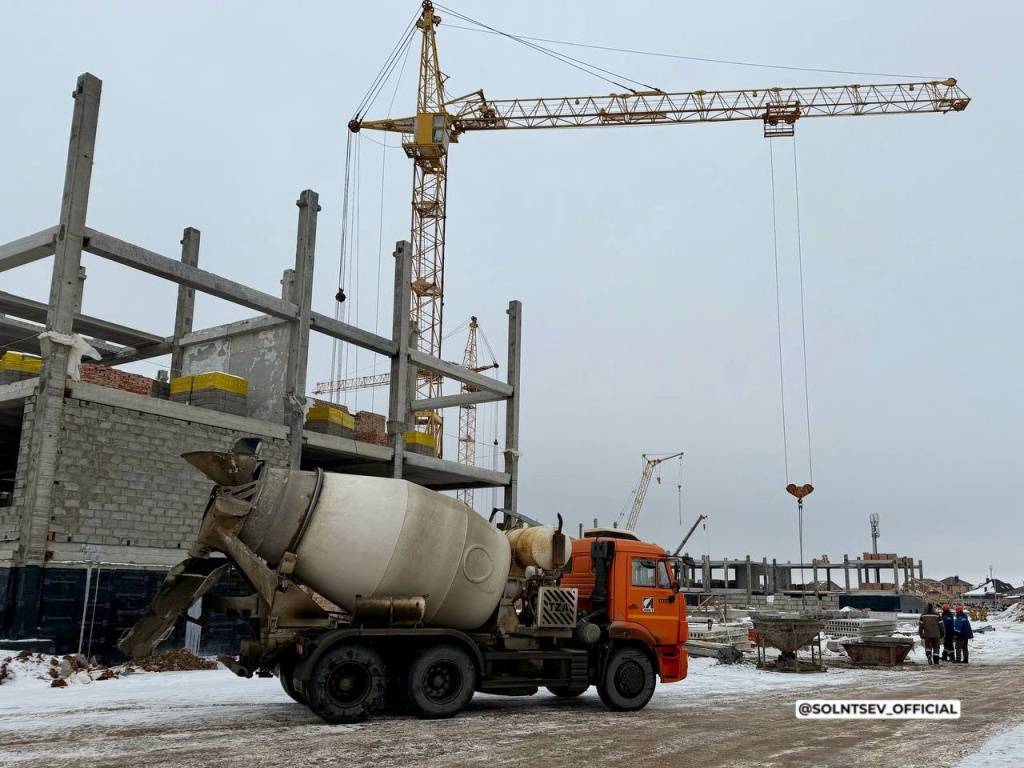 В Оренбургском районе в рамках национального проекта строят две современные школы