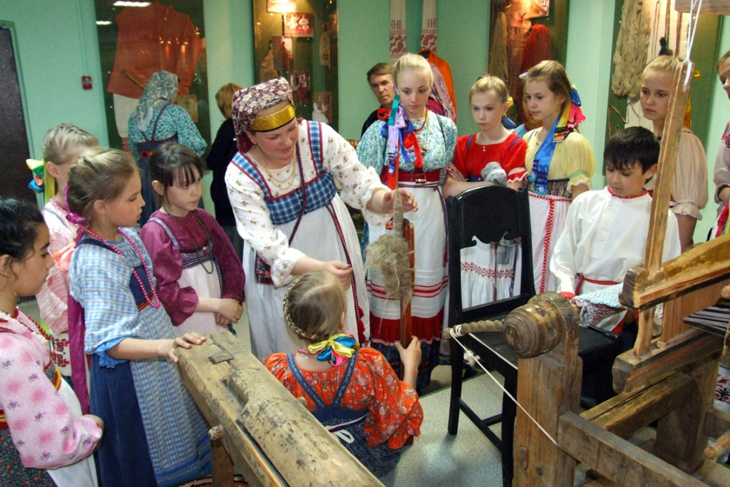 Этой осенью 6 тысяч школьников из Вологды будут путешествовать по региону